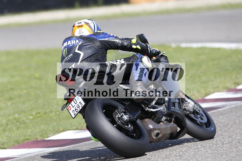 /53 16.09.2025 Track Day Domi Aegerter ADR/Gruppe rot/backside